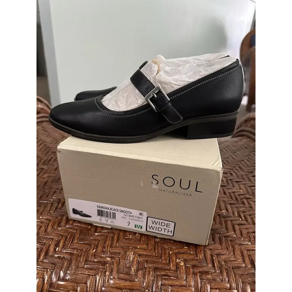 Soul Naturalizer Ramona Women's Black Mary Jane Flats US Size 7W - Picture 3 of 10